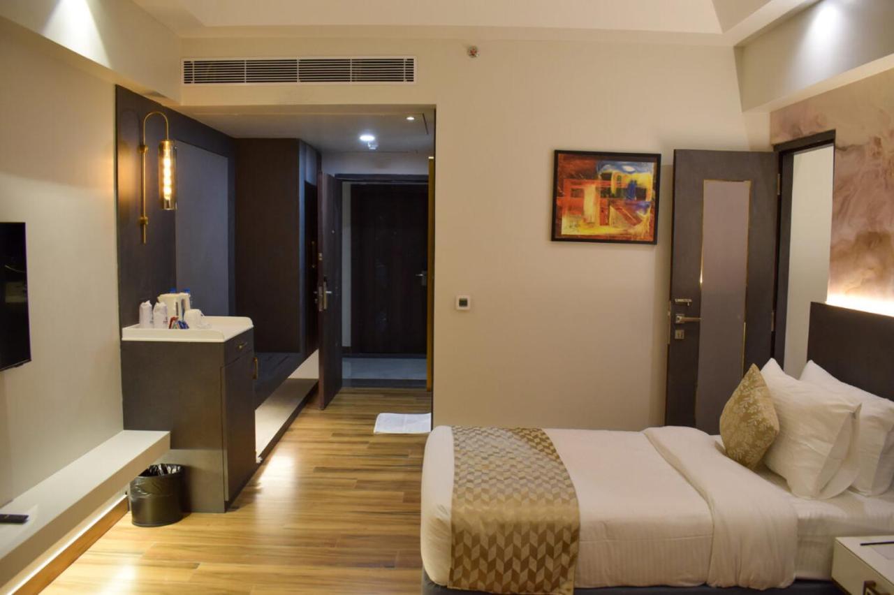 Tulip Inn Shravasti Bahraich Εξωτερικό φωτογραφία