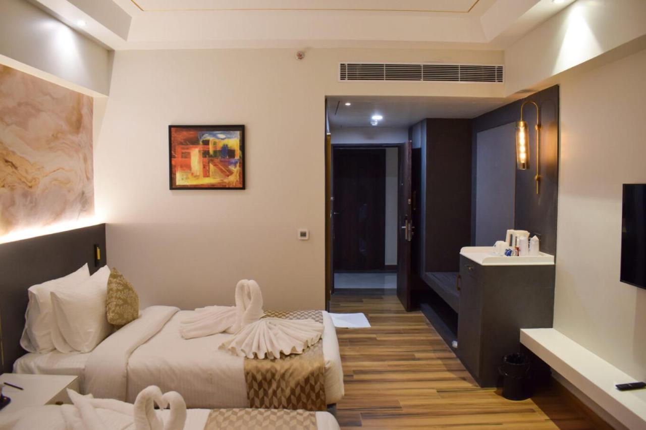 Tulip Inn Shravasti Bahraich Εξωτερικό φωτογραφία