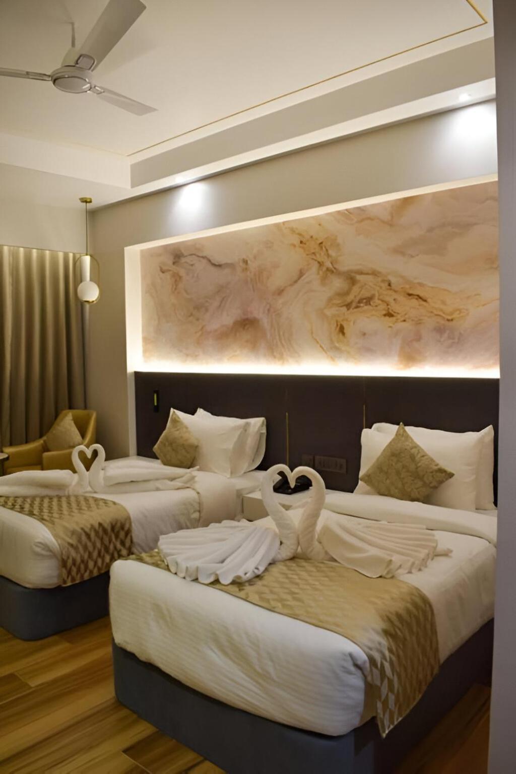 Tulip Inn Shravasti Bahraich Εξωτερικό φωτογραφία