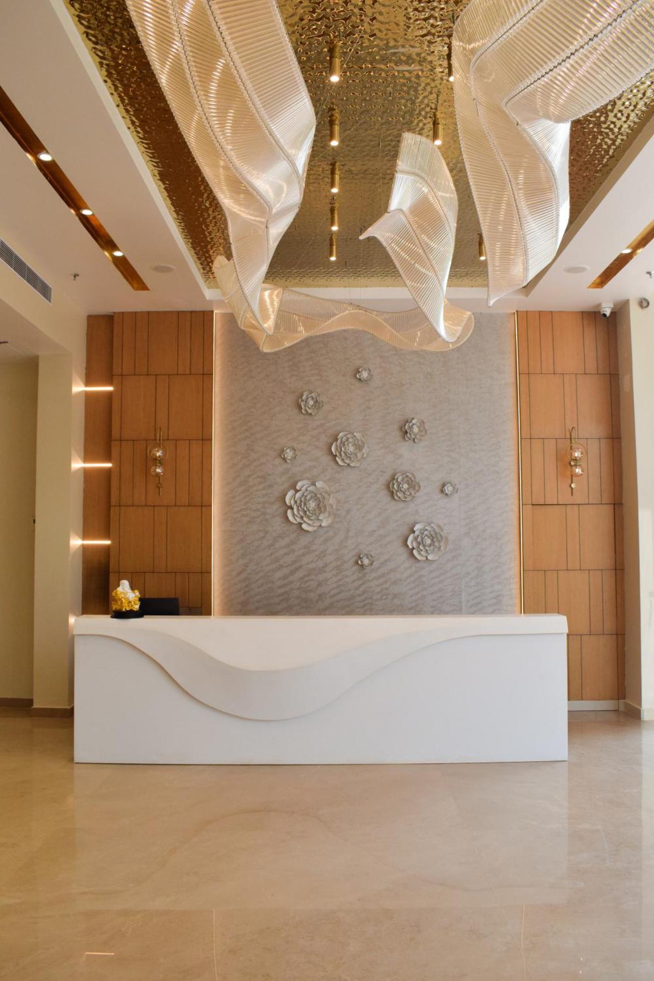 Tulip Inn Shravasti Bahraich Εξωτερικό φωτογραφία